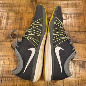 Nike Women’s Training Dual Fusion Hit Gray Green size 9.5